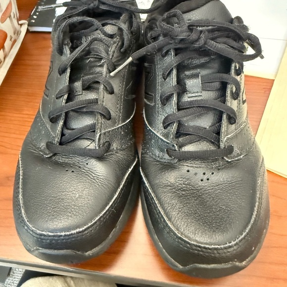 New Balance Black Athletic Shoes with Textured Leather - Picture 2 of 6